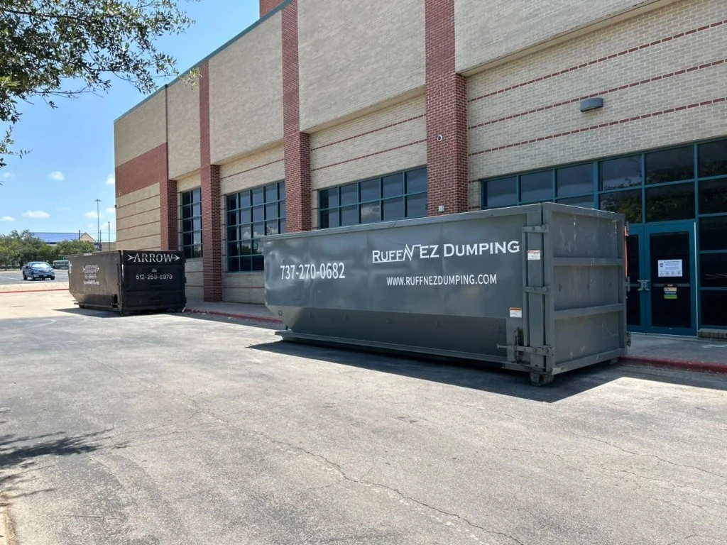 Commercial roll-off dumpster placement at retail and warehouse facility